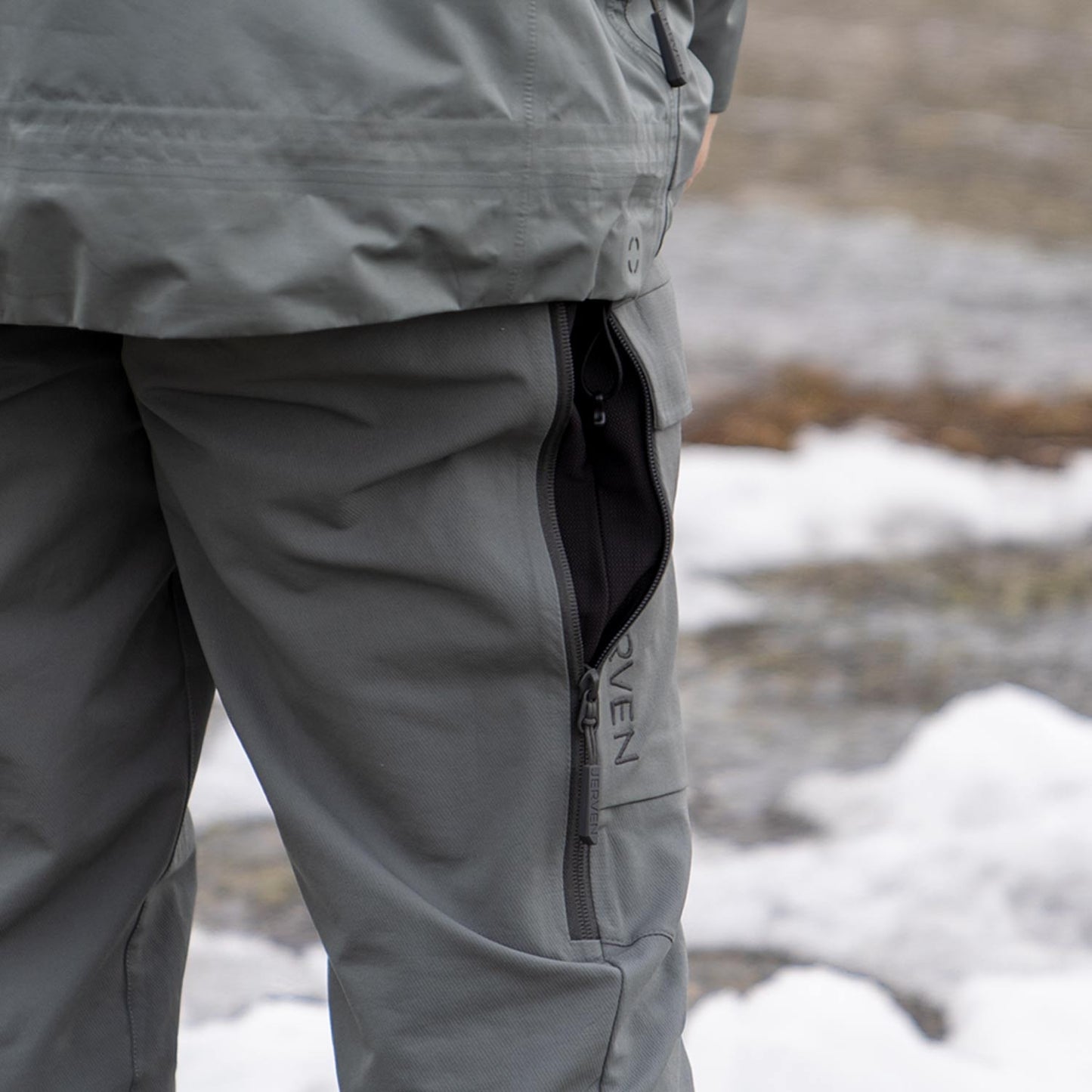 Tundra Flex Pants